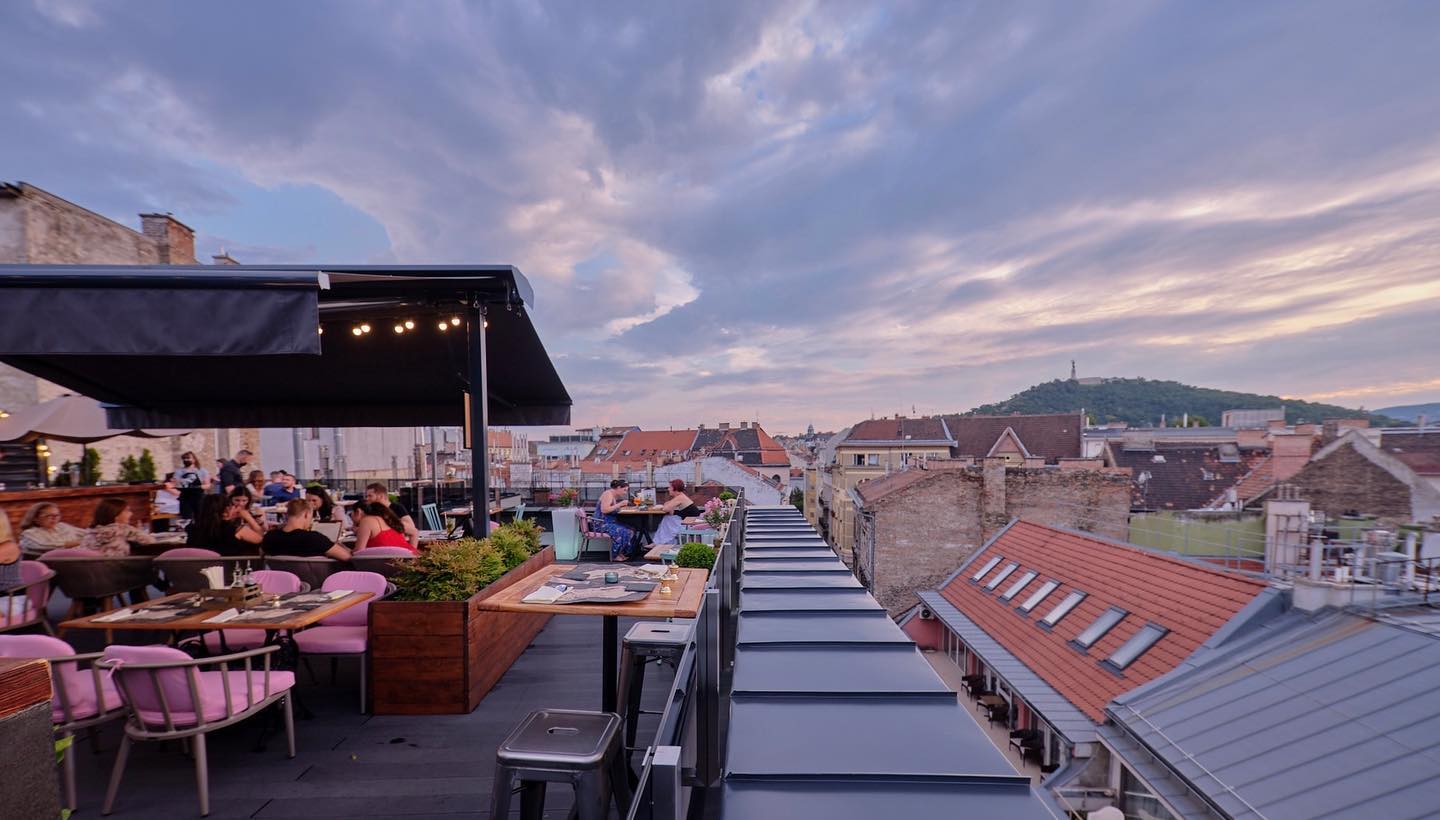 memorise skybar budapest rooftop