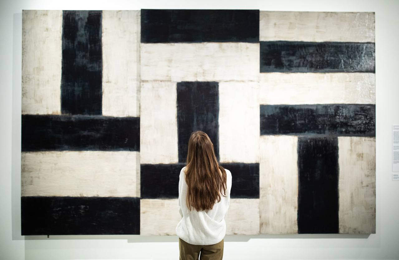 abstract artist Sean Scully exhibition in Budapest