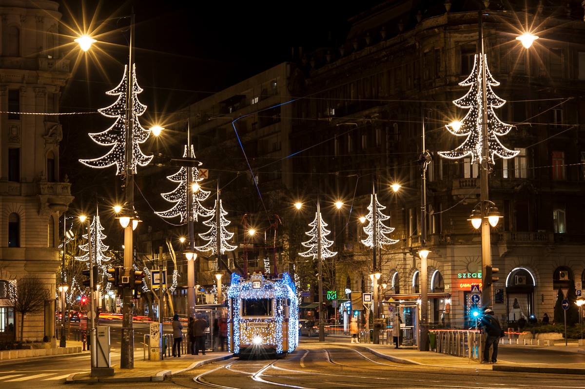 light tram budapest