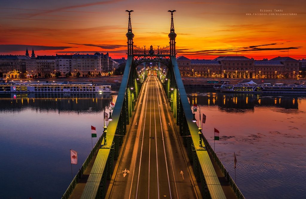 12 Monate 2020 in Budapest