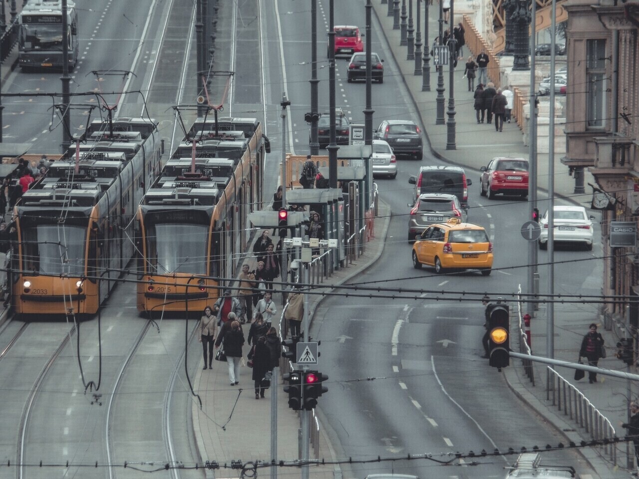 budapest bkv bkk tram transport