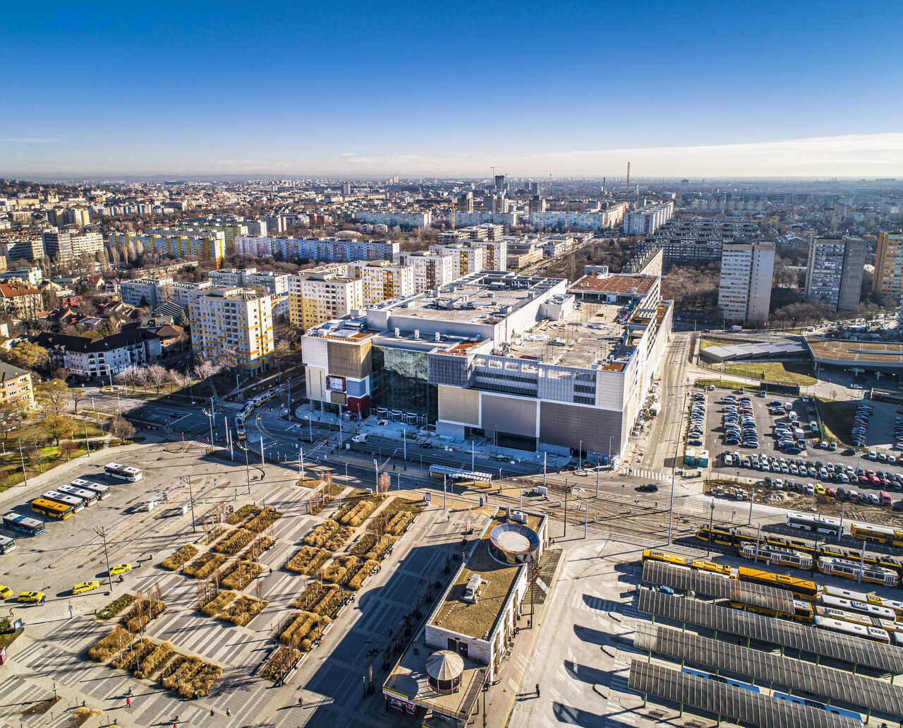 Il più nuovo centro commerciale di Budapest Etele Plaza