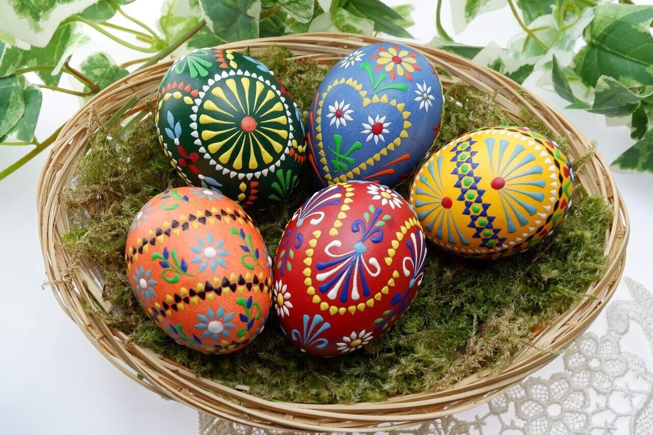 Húsvét-Tojás-Huevos-de-Pascua-Ornamento-Díszítés Decoración Lago Balaton
