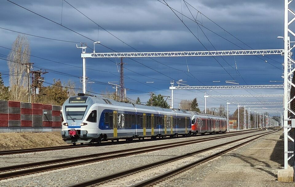MÁV isaszeg train
