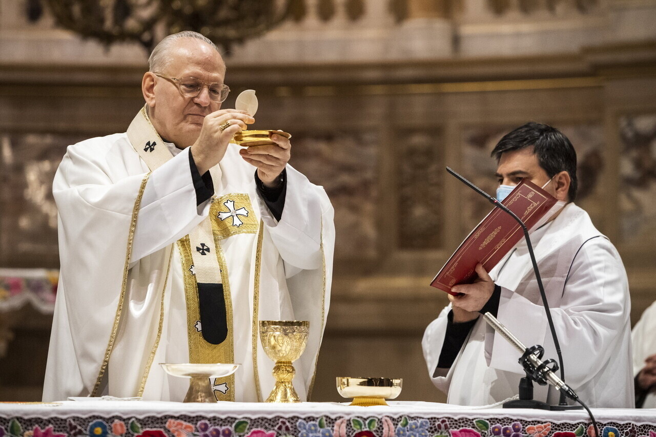 Hungarian pastors asking for preferential vaccinations like teachers ...