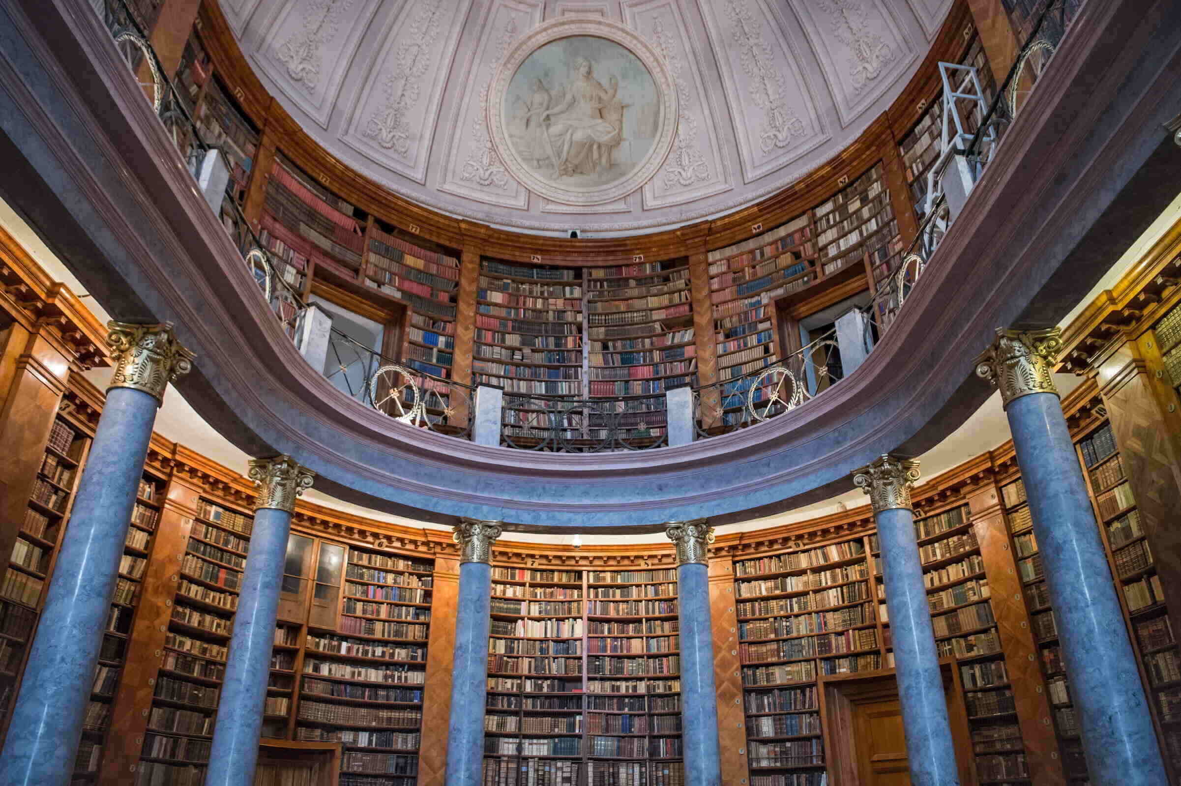 bibliothèque de l'abbaye de pannonhalma