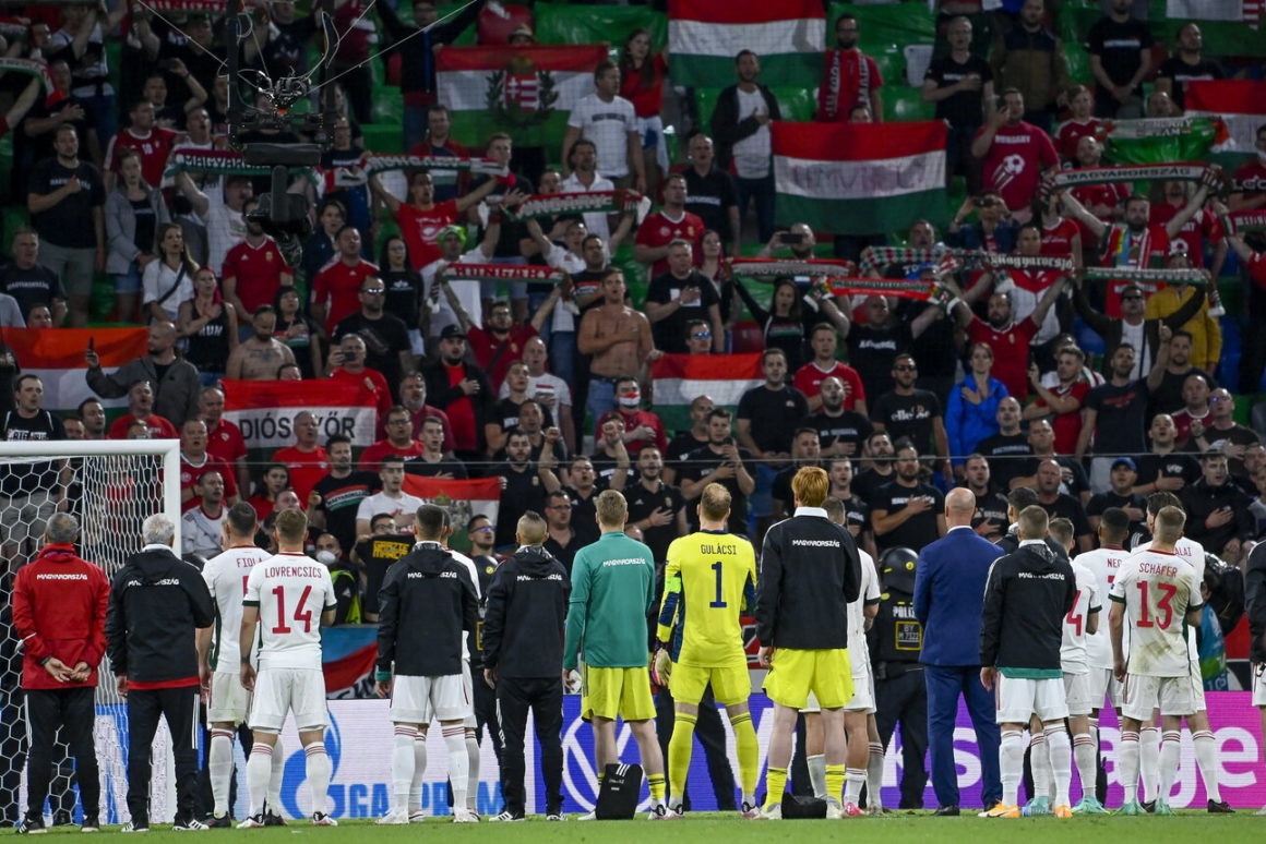 Coach Rossi: This will go down in Hungarian football history - Photos