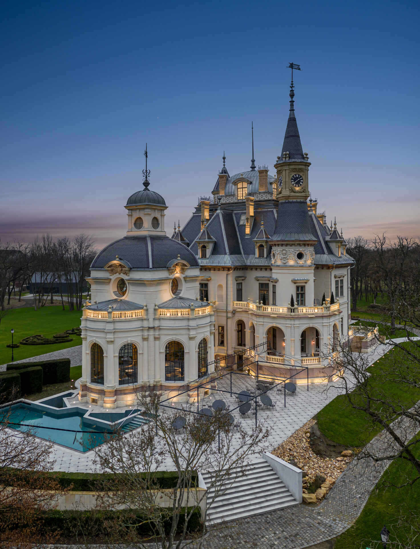BOTANIQ Castelul Tura-Ungaria