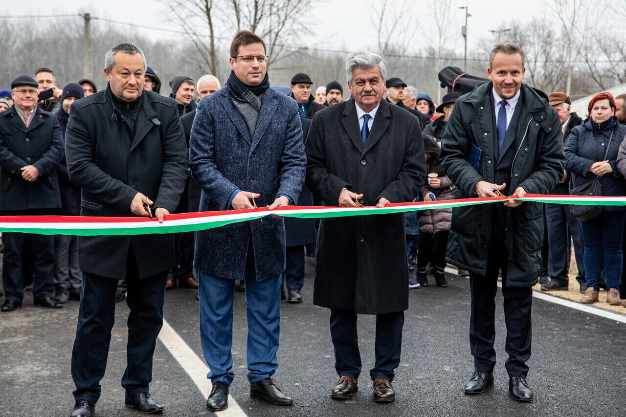 Gergely Gulyás Road Inauguration to M5