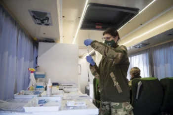Koronavírus Katonák Army Military Coronavirus Vaccine Vakcina Oltás Resized