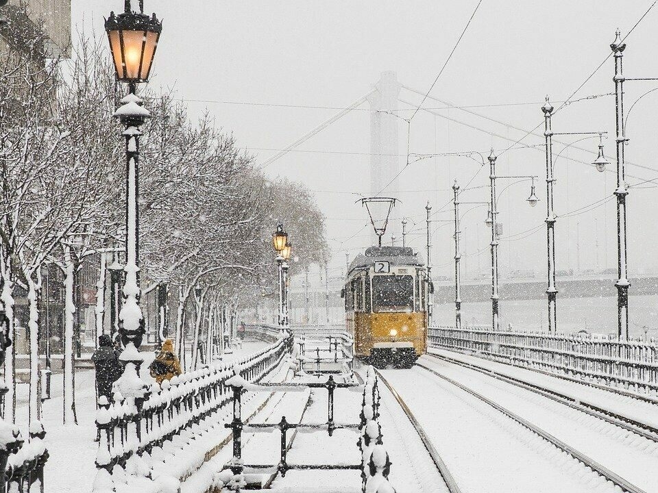 winter budapest tram