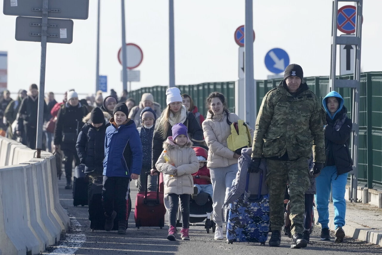 Ukrainian refugees at the Polish Border 1