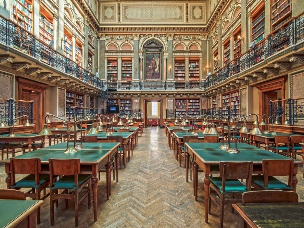 biblioteca universitară elte