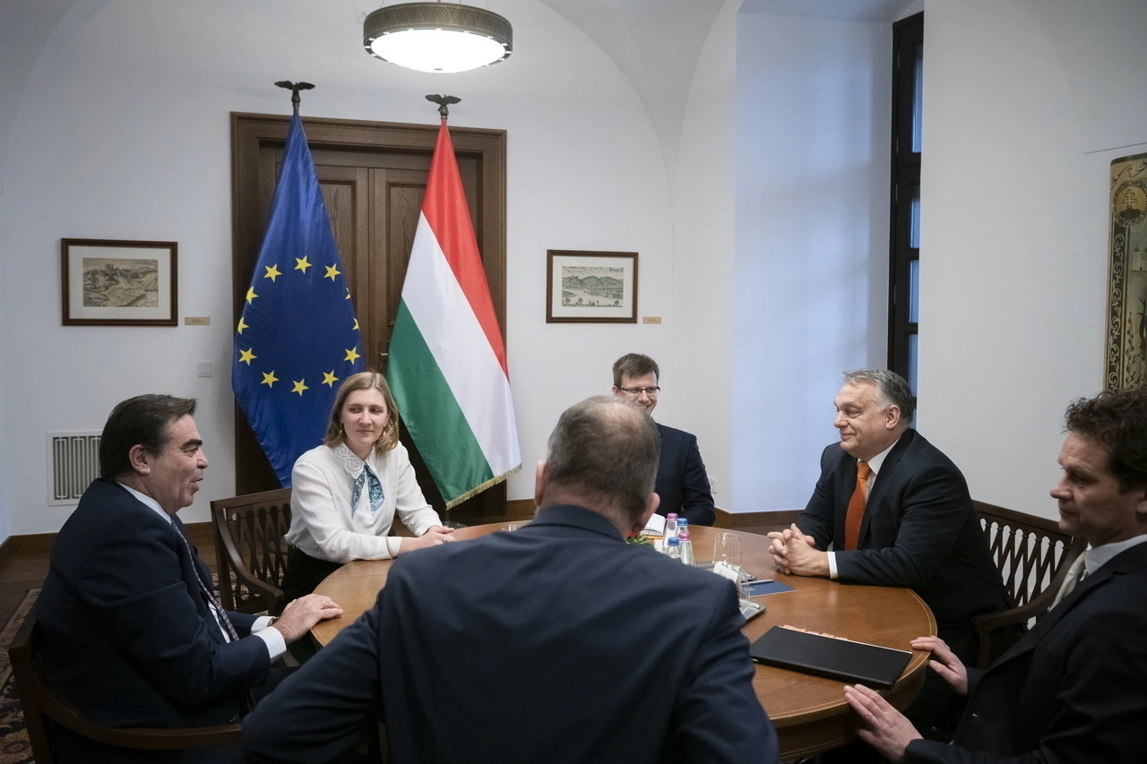 Prime Minister Viktor Orbán and the Vice-president of the European Commission 2