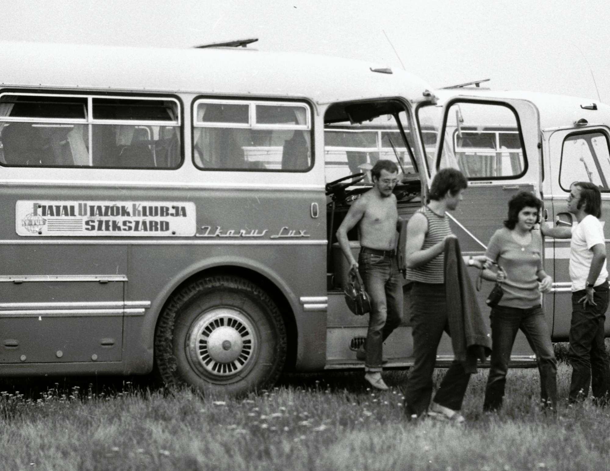 Автобус-Ікарус-2