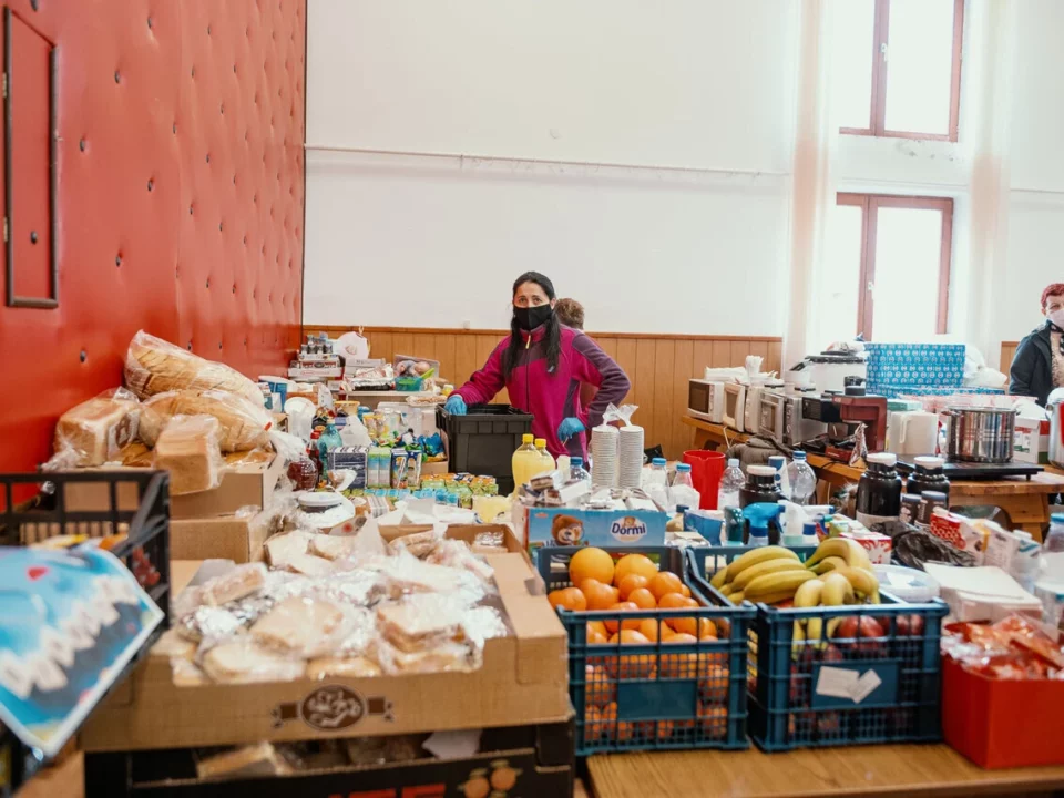 Ukraine Refugees Hungary Sends Aid