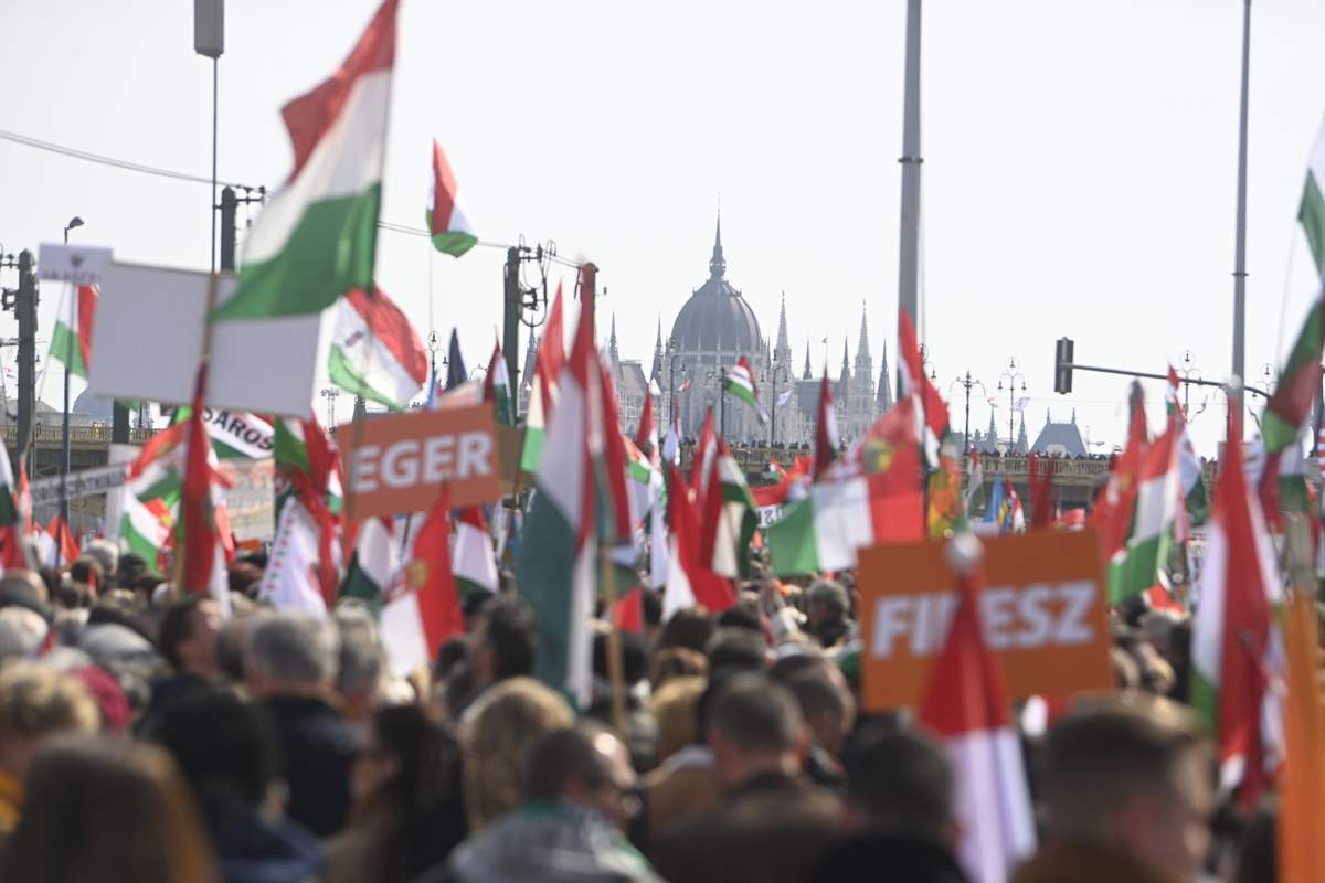 السلام مارس 2022 فيدسز المجر بودابست أوربان