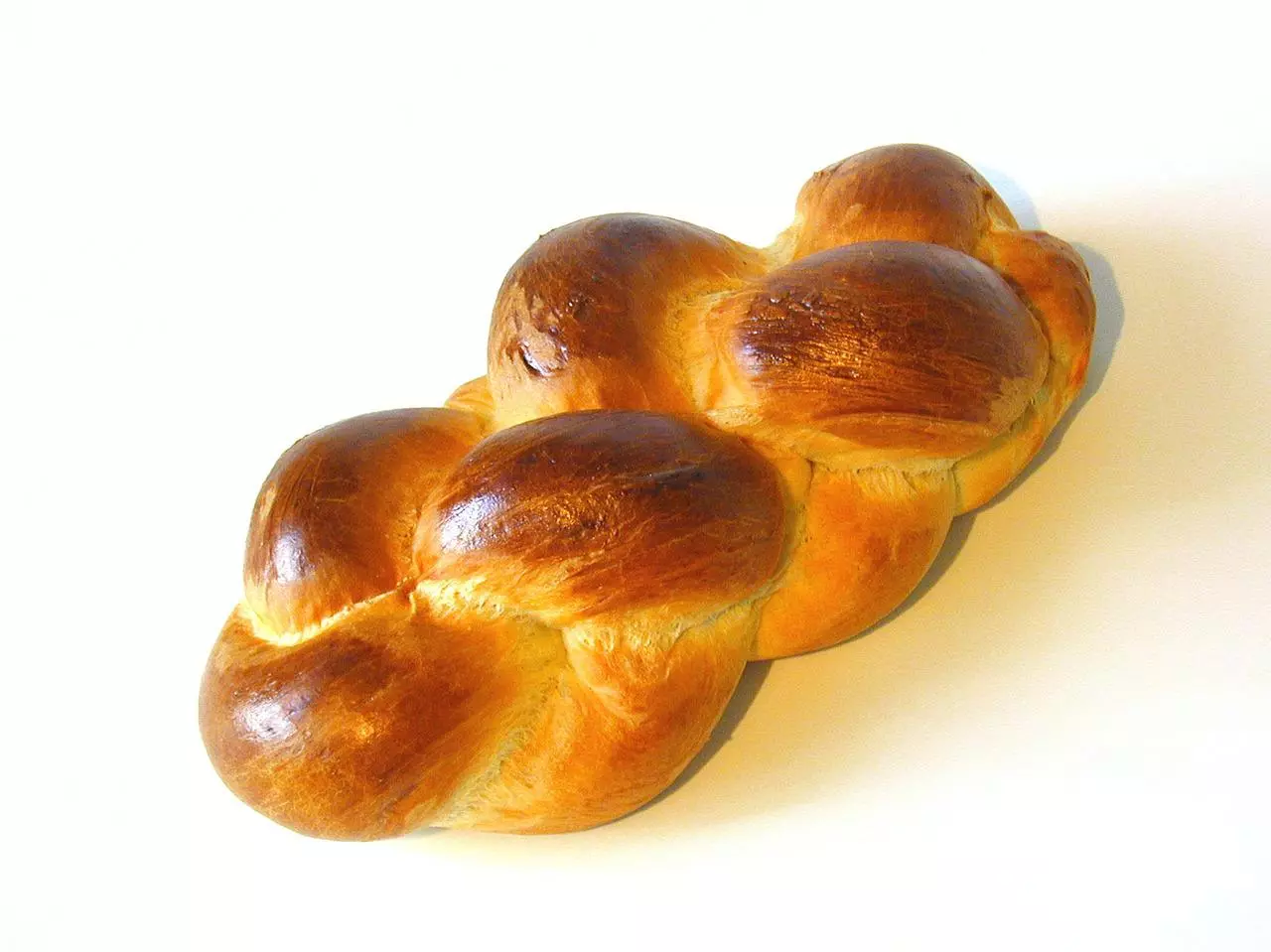 Húsvéti kötött kenyér
