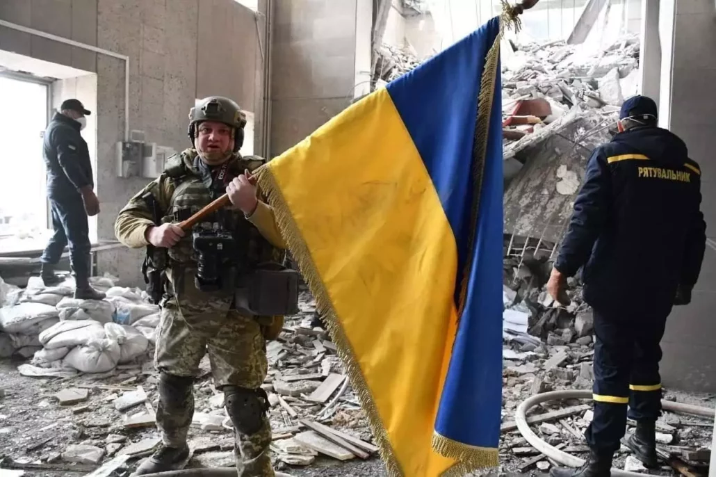 Ukraine flag soldier