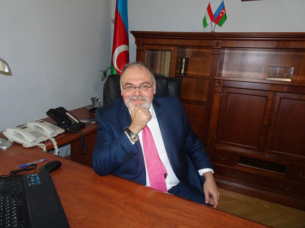 Ambasciatore della Repubblica dell'Azerbaigian in Ungheria SE Sig. Tahir Taghizade