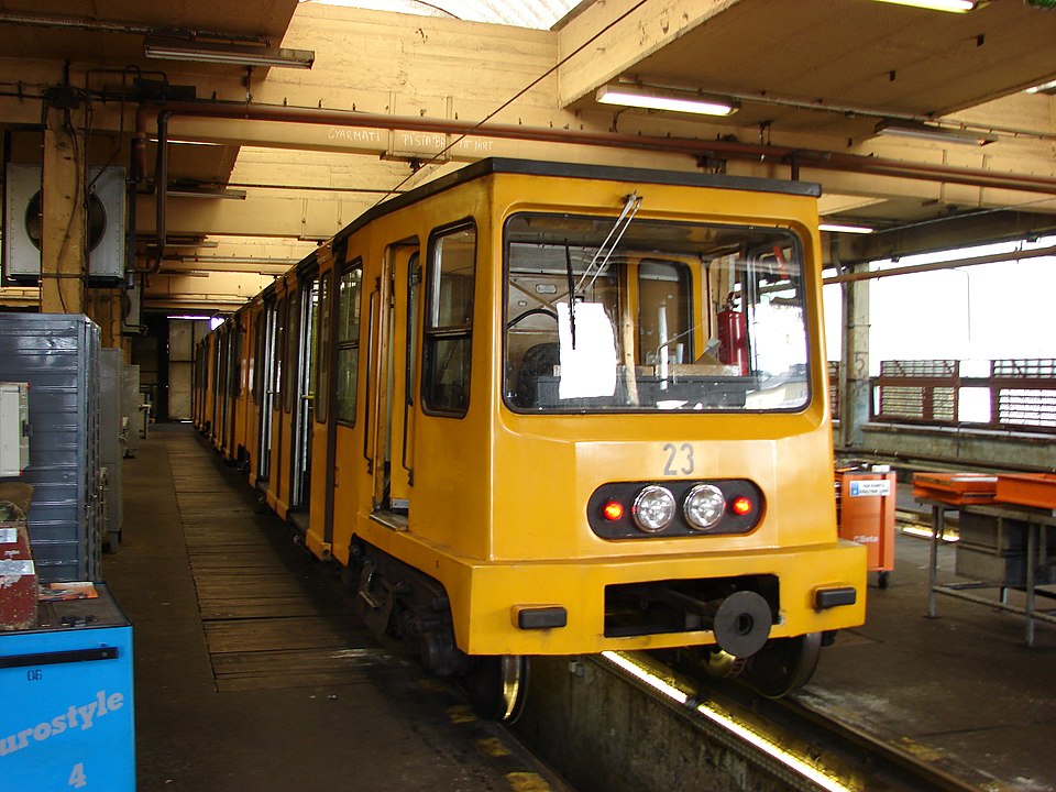 Metro de Budapest M1 en Wikipedia