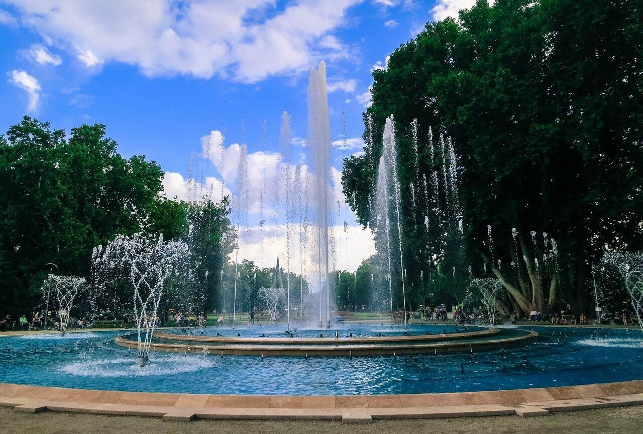 布达佩斯玛格丽特岛喷泉