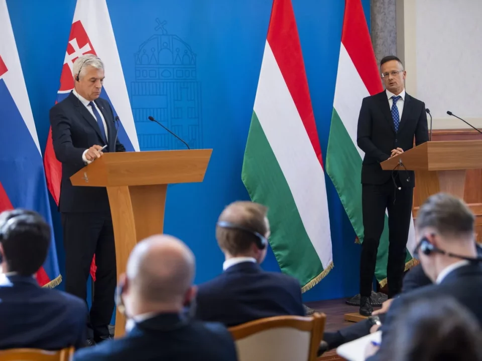 Hungary Slovakia foreign ministers