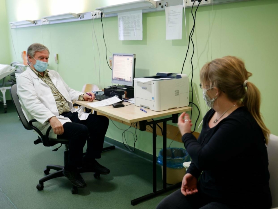 Hungría hospital médico salud viruela del simio