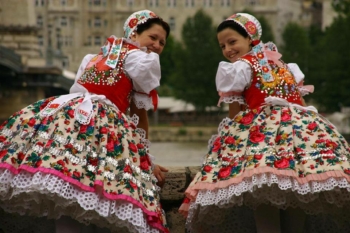 Vêtements folkloriques hongrois Gombos étrangers hongrois