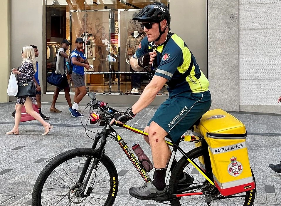 Ambulance-on-bicycle