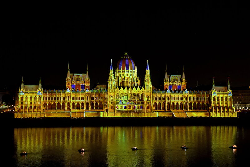 Феєрверк авіашоу Національний день Будапешта