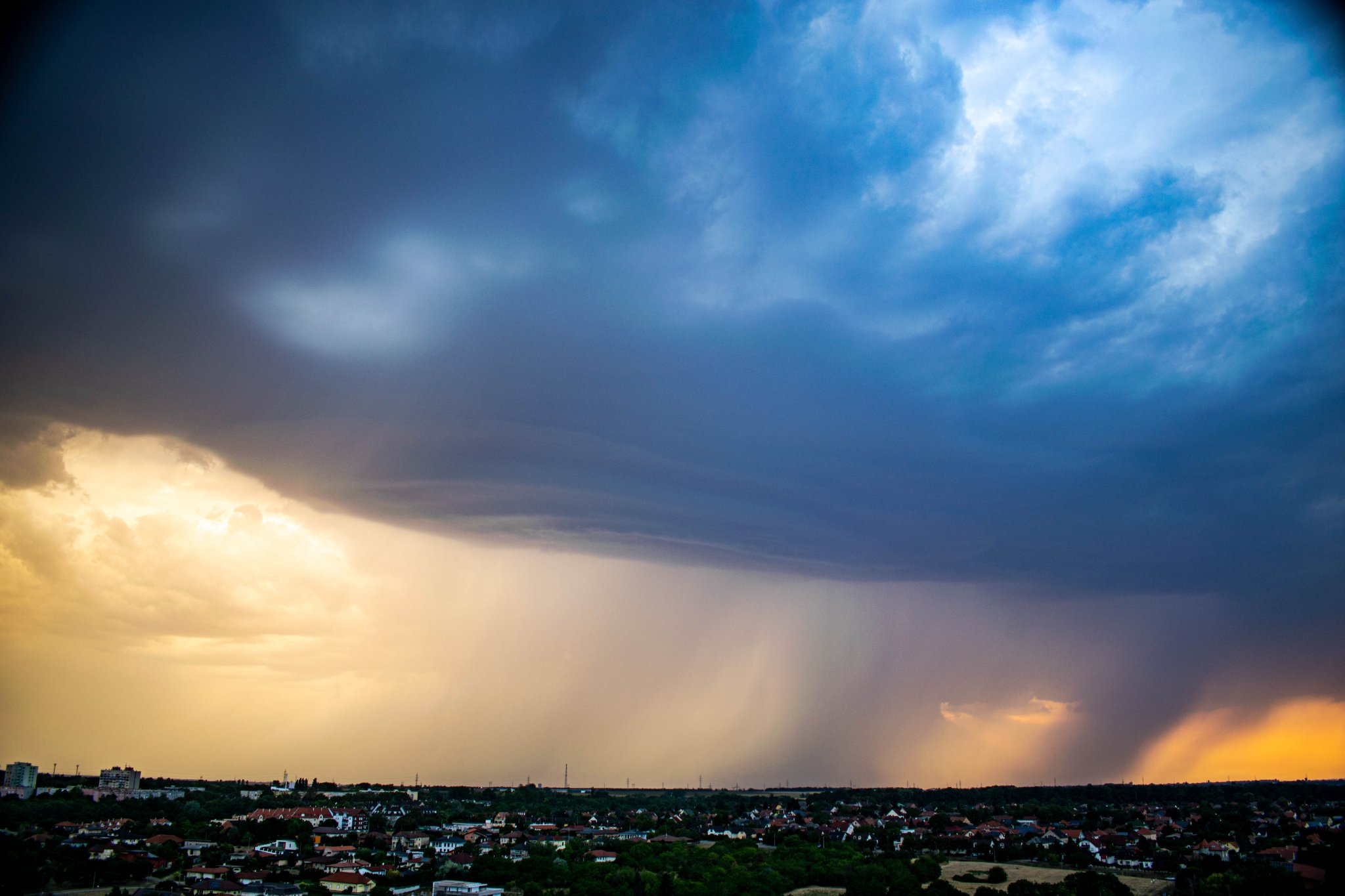 Service météorologique de prévision des tempêtes en Hongrie