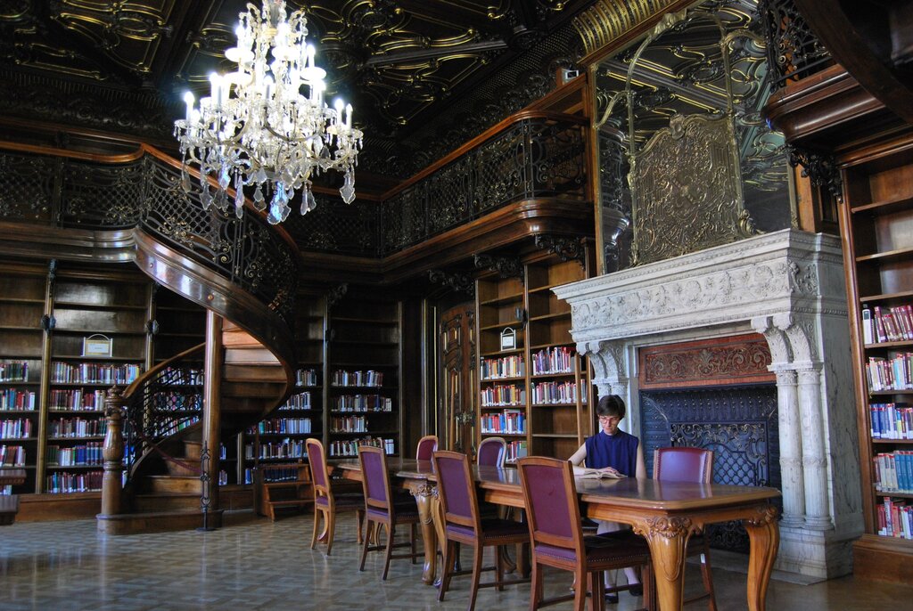 مكتبة Ervin Szabó بودابست