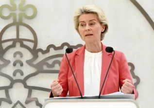 European Commission EU funds Hungary Ursula von der Leyen