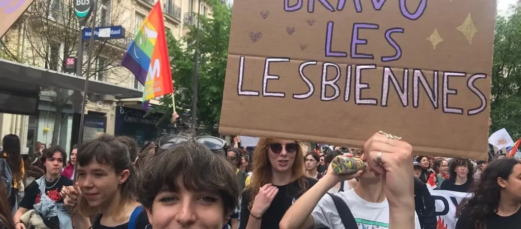 Lesbians march Budapest
