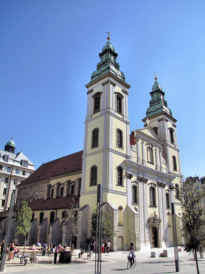 Farní kostel v centru Pest