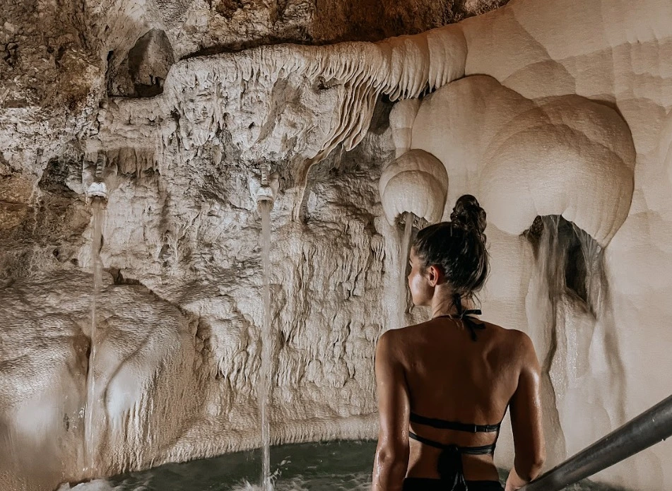 Cave bath of Miskolctapolca