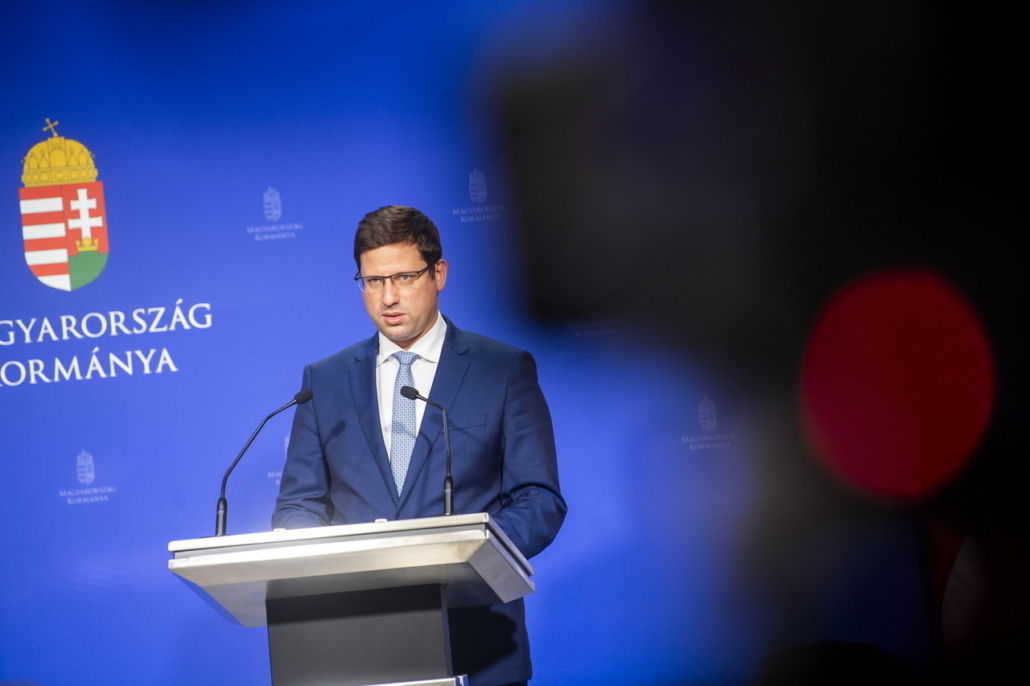 Gulyás Gergely government info