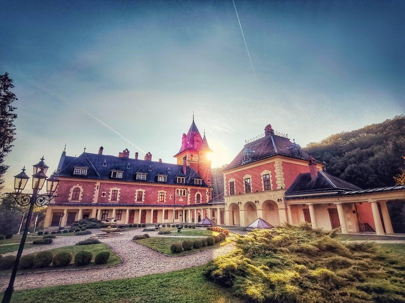 Роскошный замок Отель Sasvár