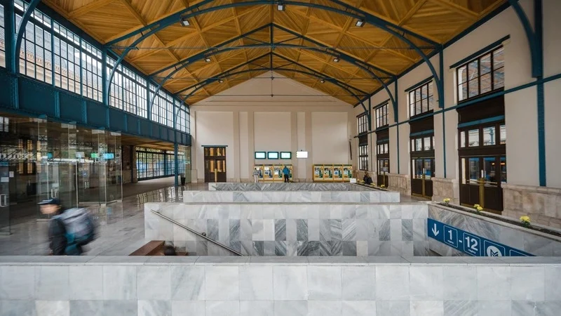 Railway station Budapest marble hall