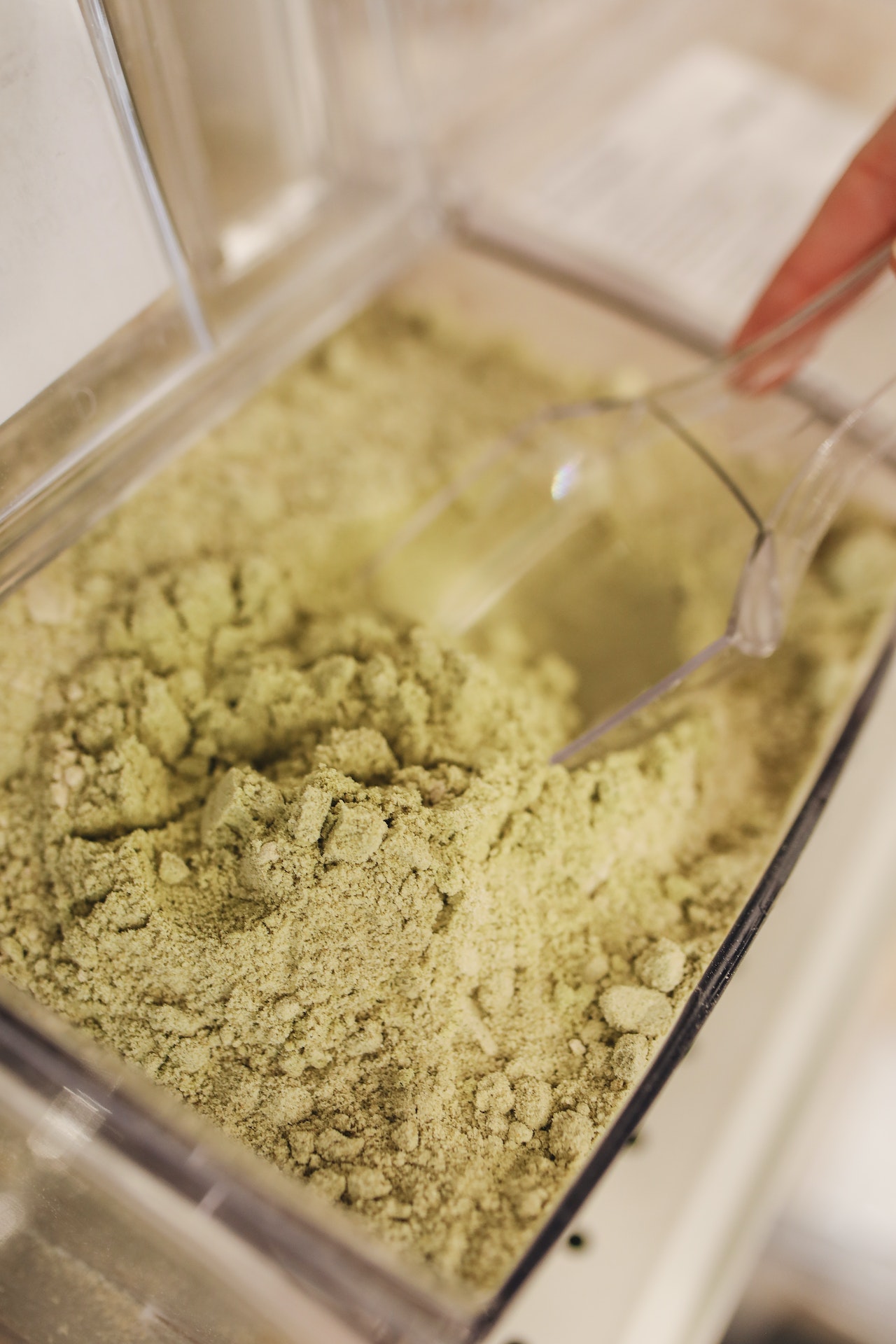 Photo by Polina Tankilevitch: https://www.pexels.com/photo/photo-of-matcha-powder-in-a-container-3735171/