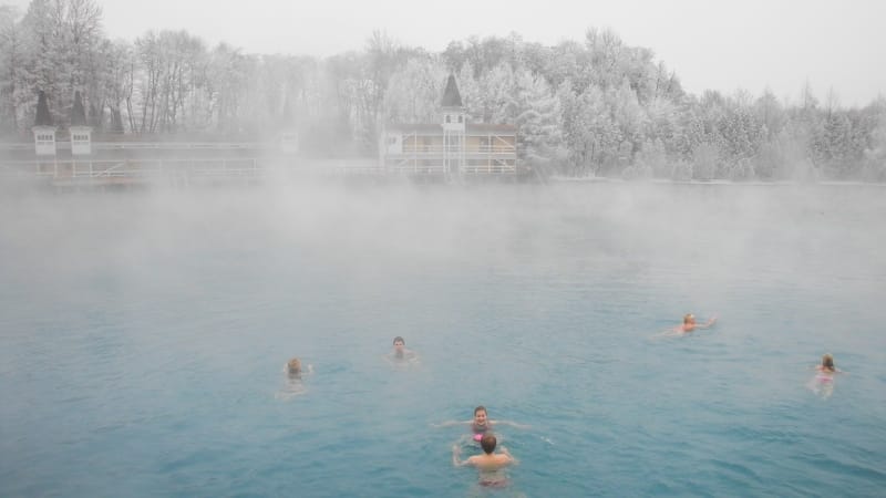 黑维兹湖冬浴