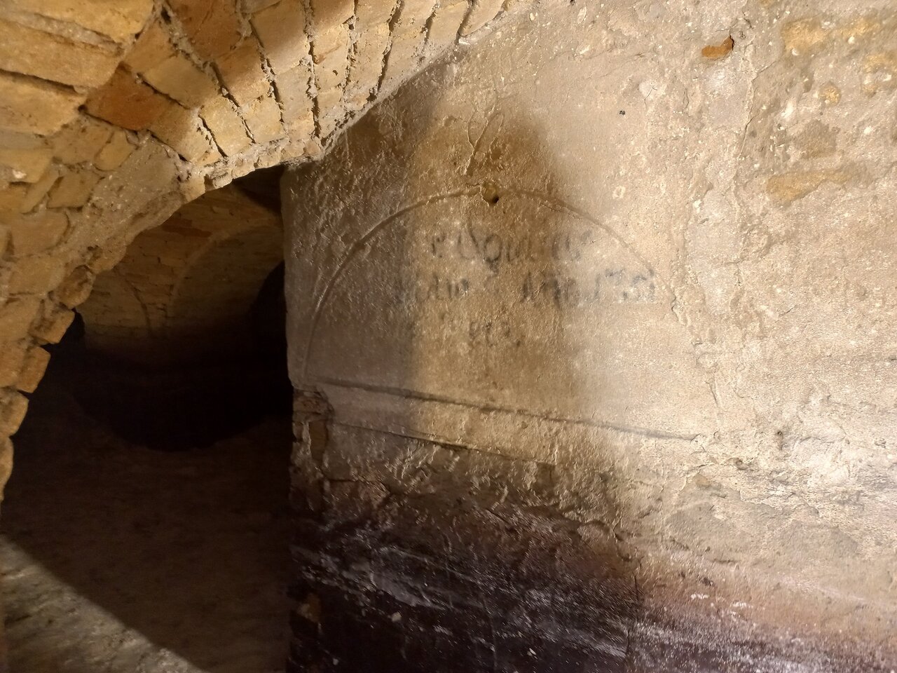 La cripta fechada más antigua.