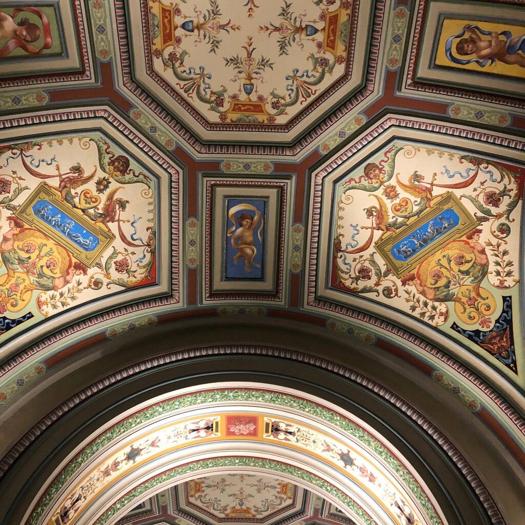 The interior and ceiling of the palace