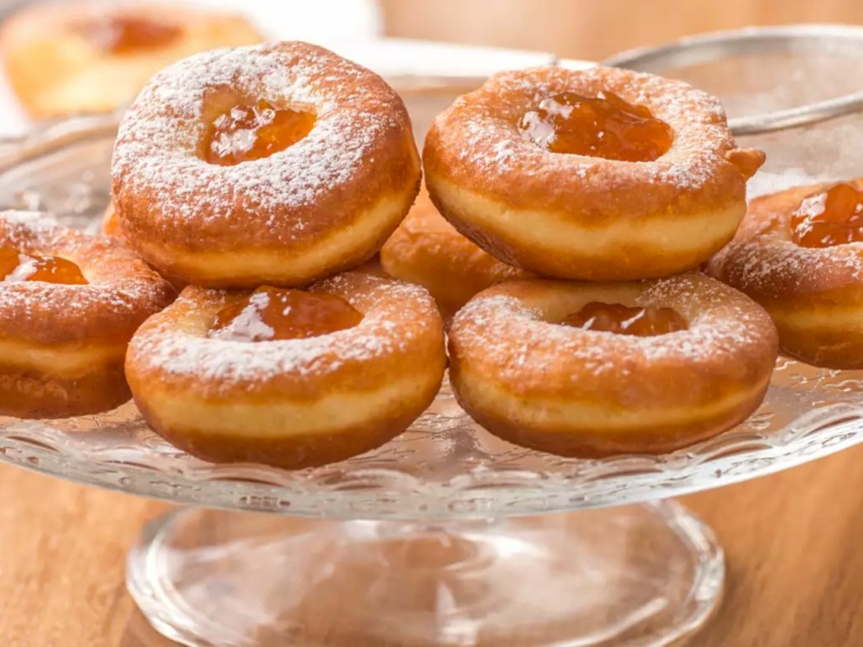 Mouthwateringly delicious Hungarian doughnut recipes