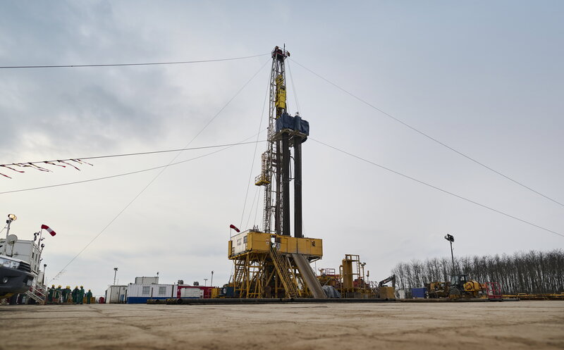 MOL gas oil extraction Budapest