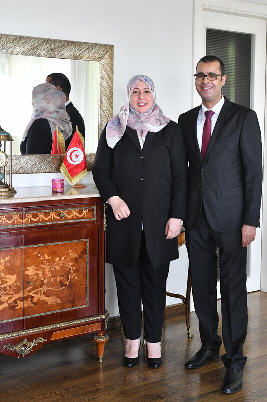 Embajador de Túnez Hermi 3