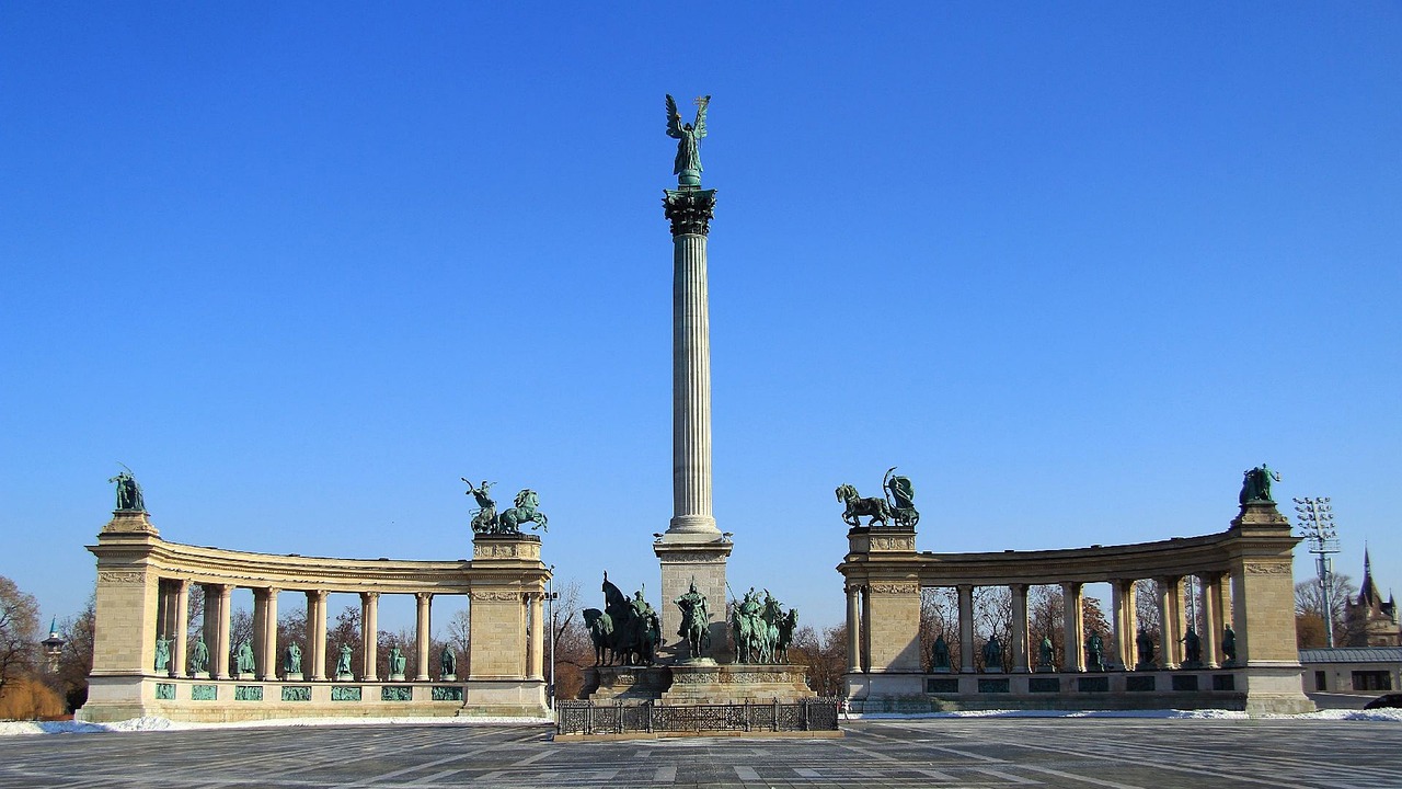 budapest heroes square Hungaria