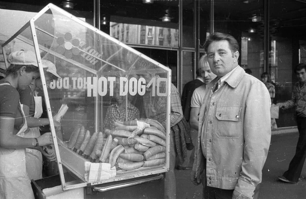 hot dog stand in Budapest