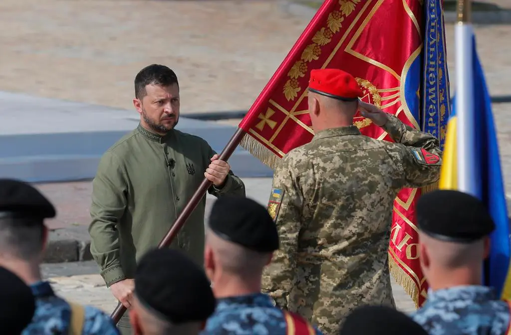 Ukraine becoming more chauvinistic? Hungarian national anthem, flag ...